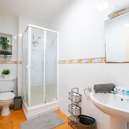 Holiday home 133 - Large Duplex House By Shortstays *