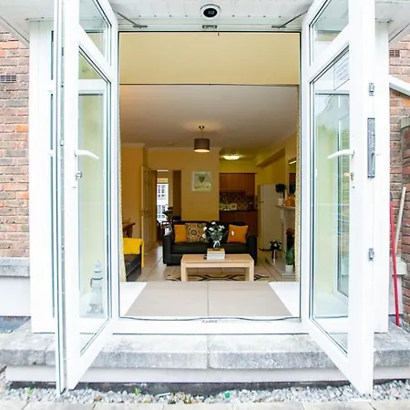 133 - Large Duplex House By Shortstays Galway