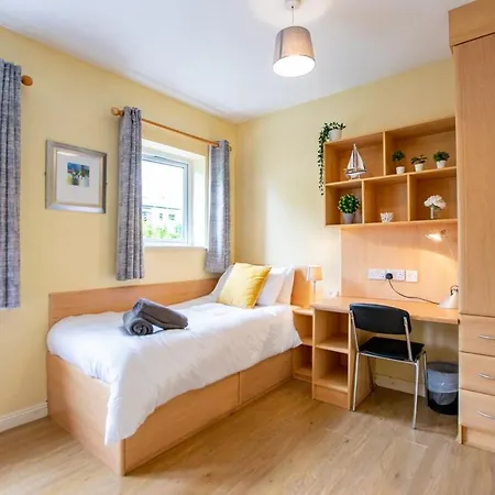 Large Duplex House By Shortstays Galway