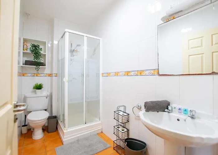 Semesterbostad 133 - Large Duplex House By Shortstays *