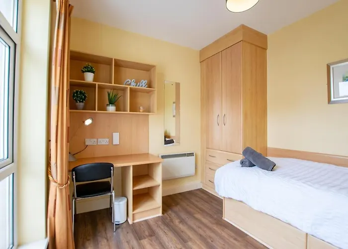 Semesterbostad 133 - Large Duplex House By Shortstays Galway