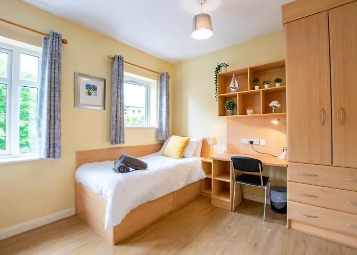 133 - Large Duplex House By Shortstays Galway