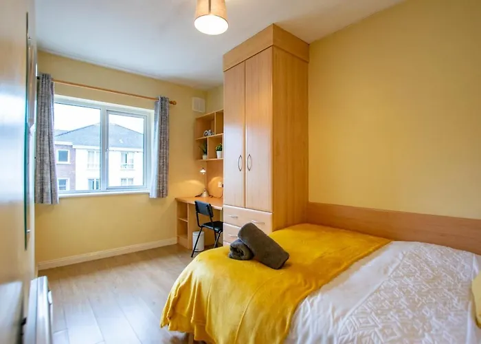 Semesterbostad 133 - Large Duplex House By Shortstays Galway