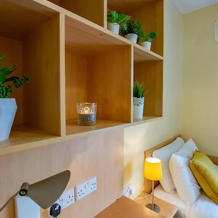 133 - Large Duplex House By Shortstays Feriehus *