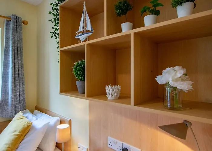 Дом отдыха 133 - Large Duplex House By Shortstays Голуэй