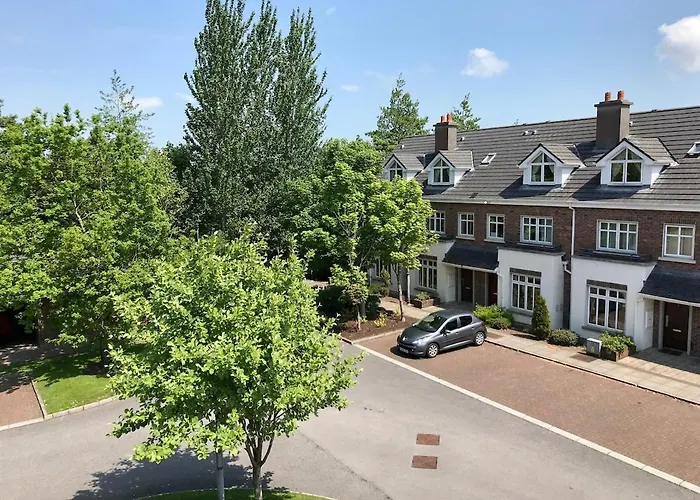 Дом отдыха 133 - Large Duplex House By Shortstays